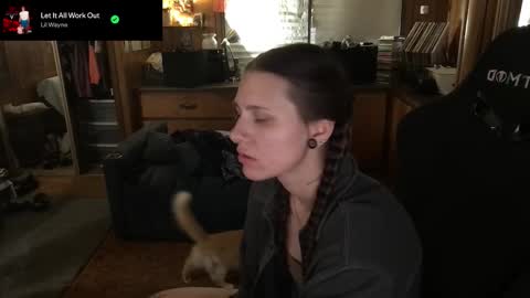 Snapshot of incognitoqueen chatting on 10/16/25, 04:46 Carter online show from 10/16/25, 04:46