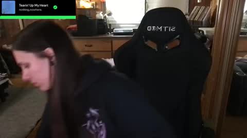 Snapshot of incognitoqueen chatting on 10/22/25, 05:19 Carter online show from 10/22/25, 05:19