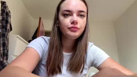 Snapshot of incredeblemira chatting on 06/28/26, 07:25 Mira online show from 06/28/26, 07:25