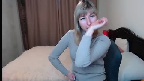 Snapshot of incredible_ariela chatting on 12/06/24, 09:54 incredible_ariela online show from 12/06/24, 09:54