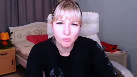 Snapshot of incredible_ariela chatting on 01/26/25, 12:01 incredible_ariela online show from 01/26/25, 12:01