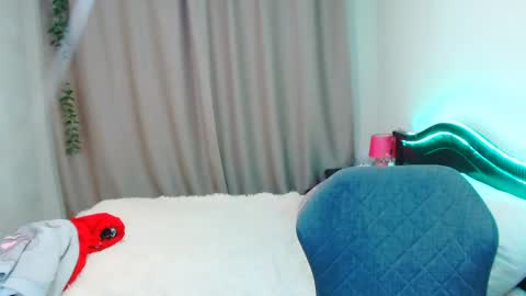 Snapshot of incredible_ariela chatting on 01/29/25, 03:37 incredible_ariela online show from 01/29/25, 03:37