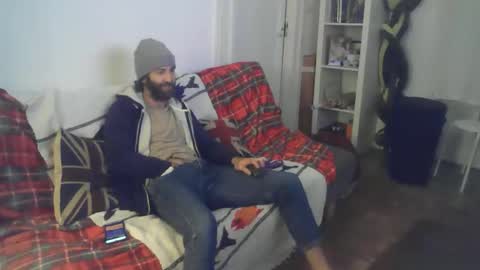 Snapshot of incrediblygood chatting on 12/01/25, 07:19 incrediblygood online show from 12/01/25, 07:19