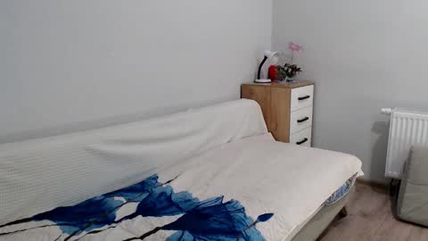 Della online show from 01/21/25, 08:32