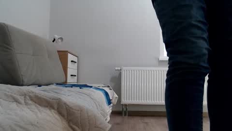 Della online show from 02/01/25, 10:48