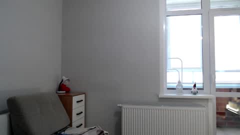 Della online show from 02/09/25, 10:09