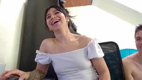 Snapshot of incubus_couple1 chatting on 12/27/24, 04:04 incubus_couple1 online show from 12/27/24, 04:04