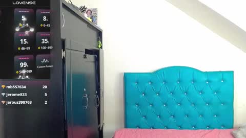 Snapshot of incubus_couple1 chatting on 03/09/25, 08:10 incubus_couple1 online show from 03/09/25, 08:10