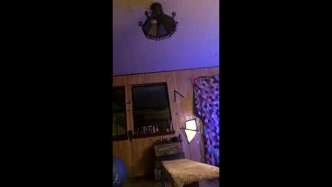 Snapshot of indegeniouscreature chatting on 04/04/26, 07:28 indegeniouscreature online show from 04/04/26, 07:28