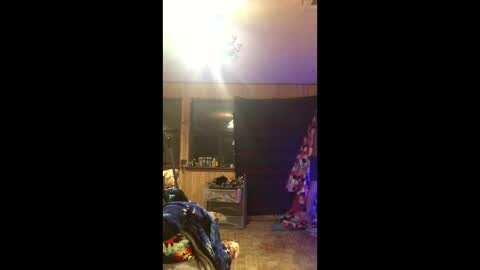 Snapshot of indegeniouscreature chatting on 04/05/26, 06:10 indegeniouscreature online show from 04/05/26, 06:10