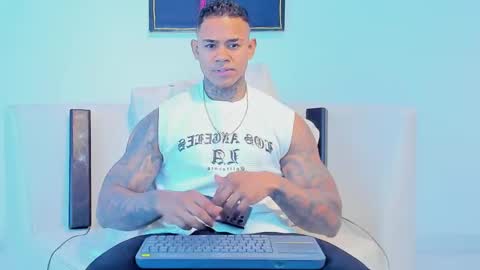 Jacobo online show from 10/13/25, 06:02