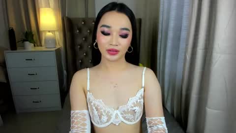 indestructabletrixie online show from 12/20/24, 11:00