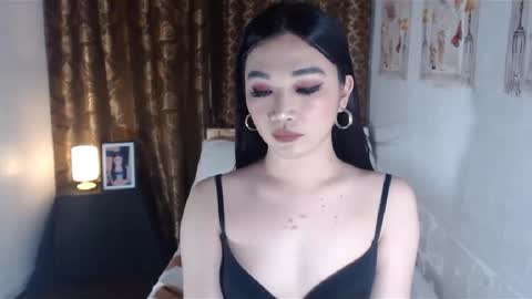 indestructabletrixie online show from 01/07/25, 03:35