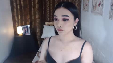 indestructabletrixie online show from 01/13/25, 11:30