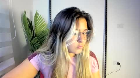Snapshot of india_secretary chatting on 05/12/26, 12:08 Lana online show from 05/12/26, 12:08