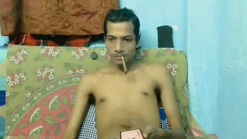 Snapshot of indian_bengali_boy chatting on 09/11/25, 11:32 Suman Leo online show from 09/11/25, 11:32