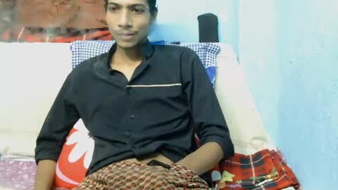 Snapshot of indian_bengali_boy chatting on 09/15/25, 07:03 Suman Leo online show from 09/15/25, 07:03