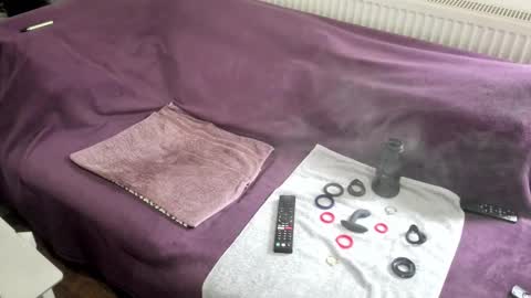 Snapshot of indian_exhibitionist chatting on 09/28/25, 01:27 indian_exhibitionist online show from 09/28/25, 01:27