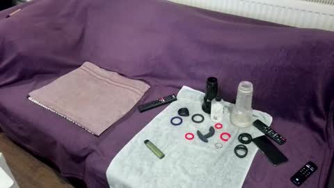 Snapshot of indian_exhibitionist chatting on 10/04/25, 08:51 indian_exhibitionist online show from 10/04/25, 08:51