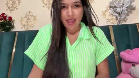 priya online show from 05/06/26, 04:19