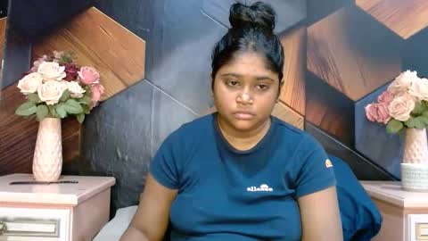 Snapshot of indian_rimmelx chatting on 04/28/26, 02:27 Melz online show from 04/28/26, 02:27