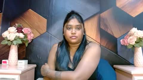 Snapshot of indian_rimmelx chatting on 04/28/26, 02:44 Melz online show from 04/28/26, 02:44