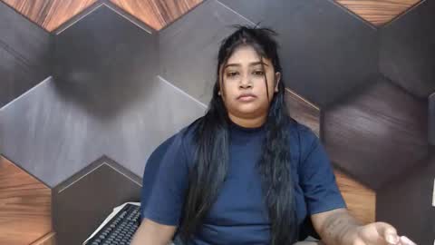 Snapshot of indian_rimmelx chatting on 05/27/26, 06:43 Melz online show from 05/27/26, 06:43