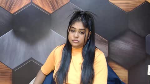Snapshot of indian_rimmelx chatting on 05/28/26, 07:49 Melz online show from 05/28/26, 07:49