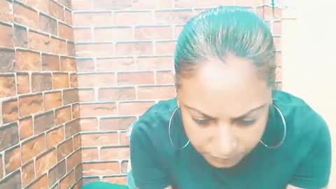 Snapshot of indian_spice_girl chatting on 05/25/26, 07:03 indian_spice_girl online show from 05/25/26, 07:03