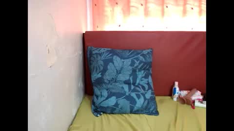 Snapshot of indian_sunshine chatting on 09/09/25, 06:57 indian_sunshine online show from 09/09/25, 06:57