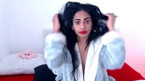 Snapshot of indian_swaggerliciousx chatting on 06/26/26, 09:03 Jazmin online show from 06/26/26, 09:03