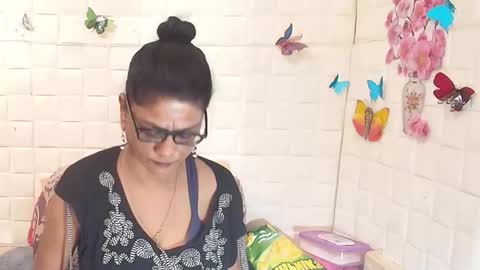 Femiez online show from 11/10/25, 05:28