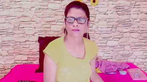 Snapshot of indianallure chatting on 03/24/26, 05:34 Femiez online show from 03/24/26, 05:34