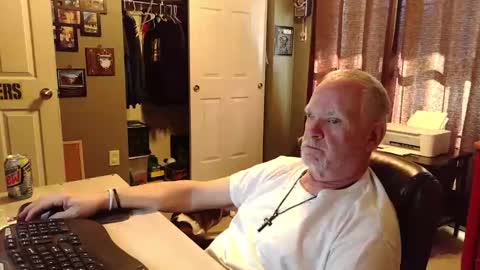 Snapshot of indianapapa chatting on 11/12/25, 07:57 Papa online show from 11/12/25, 07:57