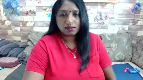 Snapshot of indianblue3 chatting on 11/22/25, 10:25 tracy online show from 11/22/25, 10:25