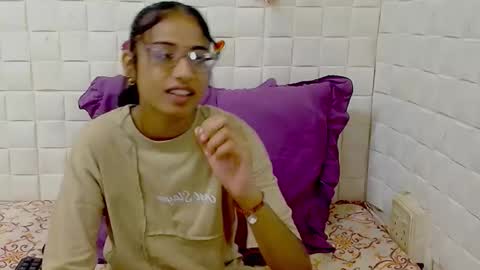 Snapshot of indianbootylicious1 chatting on 03/18/26, 06:05 nala online show from 03/18/26, 06:05