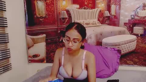 Snapshot of indianbootylicious1 chatting on 04/01/26, 01:41 nala online show from 04/01/26, 01:41