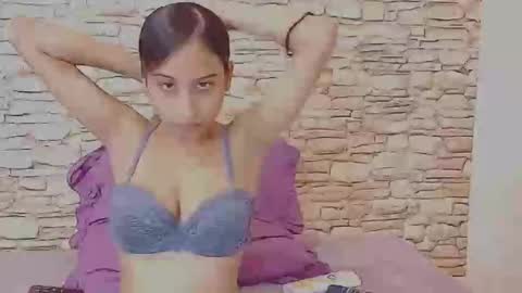 Snapshot of indianbootylicious1 chatting on 04/10/26, 05:23 nala online show from 04/10/26, 05:23