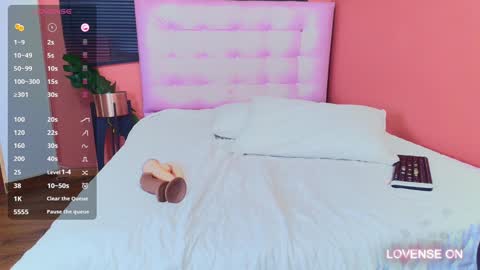 LITTLE AINHOA  online show from 12/23/24, 10:44