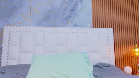 LITTLE AINHOA  online show from 12/05/25, 07:21