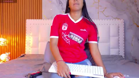 LITTLE AINHOA  online show from 02/18/26, 07:43