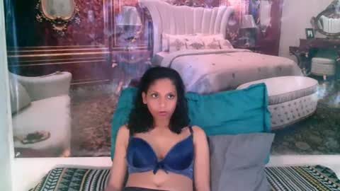 Snapshot of indiandior69 chatting on 01/15/25, 09:02 Jade online show from 01/15/25, 09:02