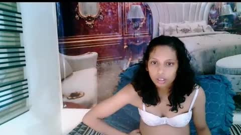 Snapshot of indiandior69 chatting on 01/18/25, 01:18 Jade online show from 01/18/25, 01:18