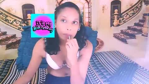 Snapshot of indiandior69 chatting on 01/23/25, 10:22 Jade online show from 01/23/25, 10:22