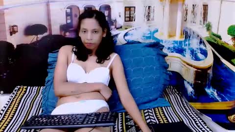 Snapshot of indiandior69 chatting on 01/28/25, 08:36 Jade online show from 01/28/25, 08:36