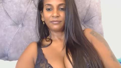 Snapshot of indianjasmin chatting on 03/04/26, 06:30 priya online show from 03/04/26, 06:30