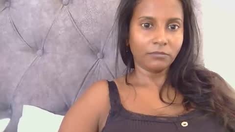 Snapshot of indianjasmin chatting on 03/18/26, 07:00 priya online show from 03/18/26, 07:00