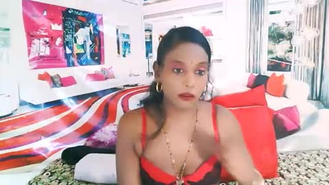 Leah online show from 09/15/25, 06:19