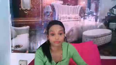 Leah online show from 10/28/25, 05:33