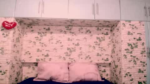 indianpeaches online show from 12/14/25, 01:55